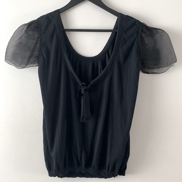 Vera Wang, Size Medium, Black top. - Picture 2 of 4